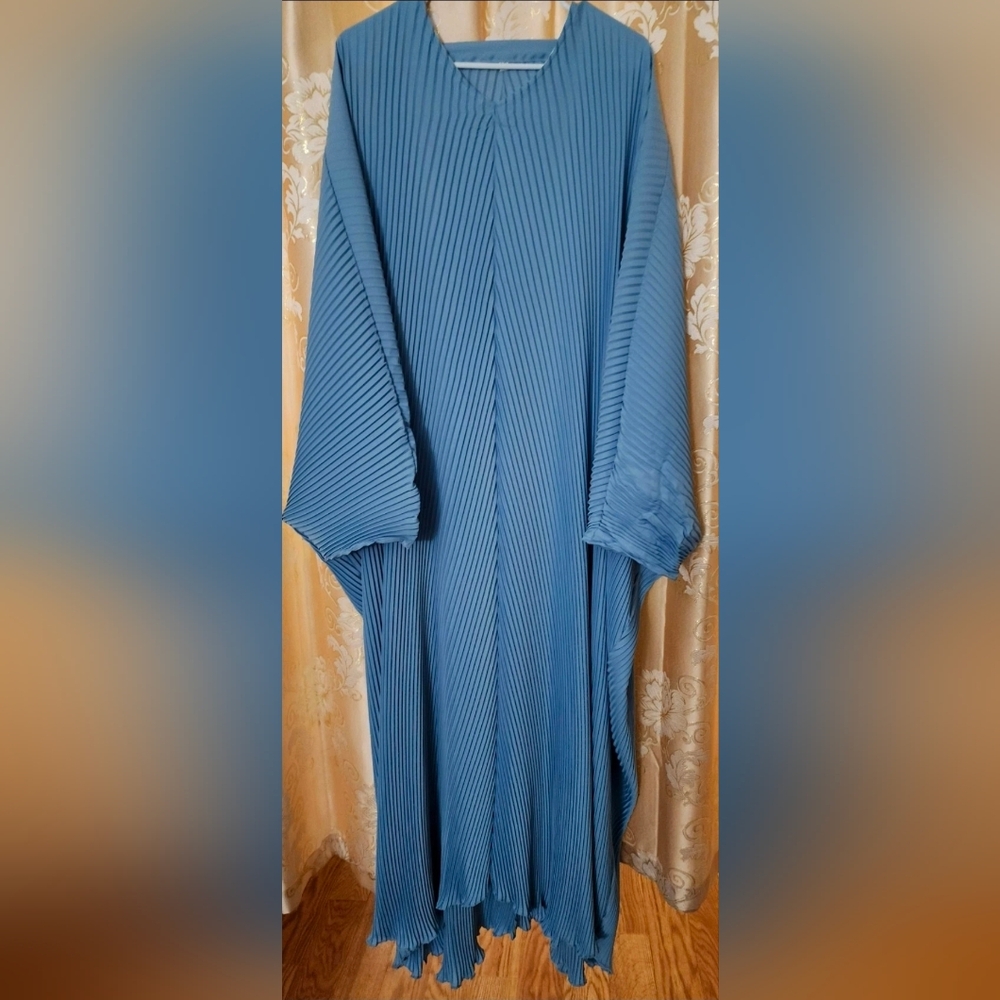 Gorgeous Blue Pleated Bisht Abaya Dress - 56 - NEW! (w/minor imperfections)